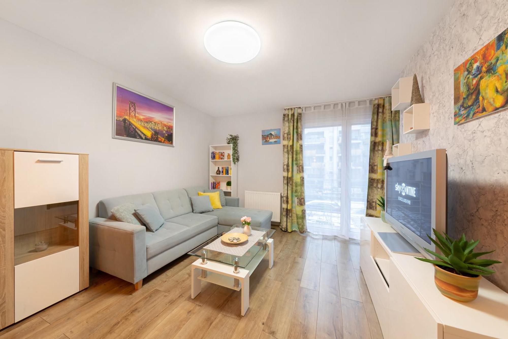 Center Budget Apartment Inside Free Parking Self Check-In Free Streaming Ac Balcony บูดาเปสต์ ภายนอก รูปภาพ