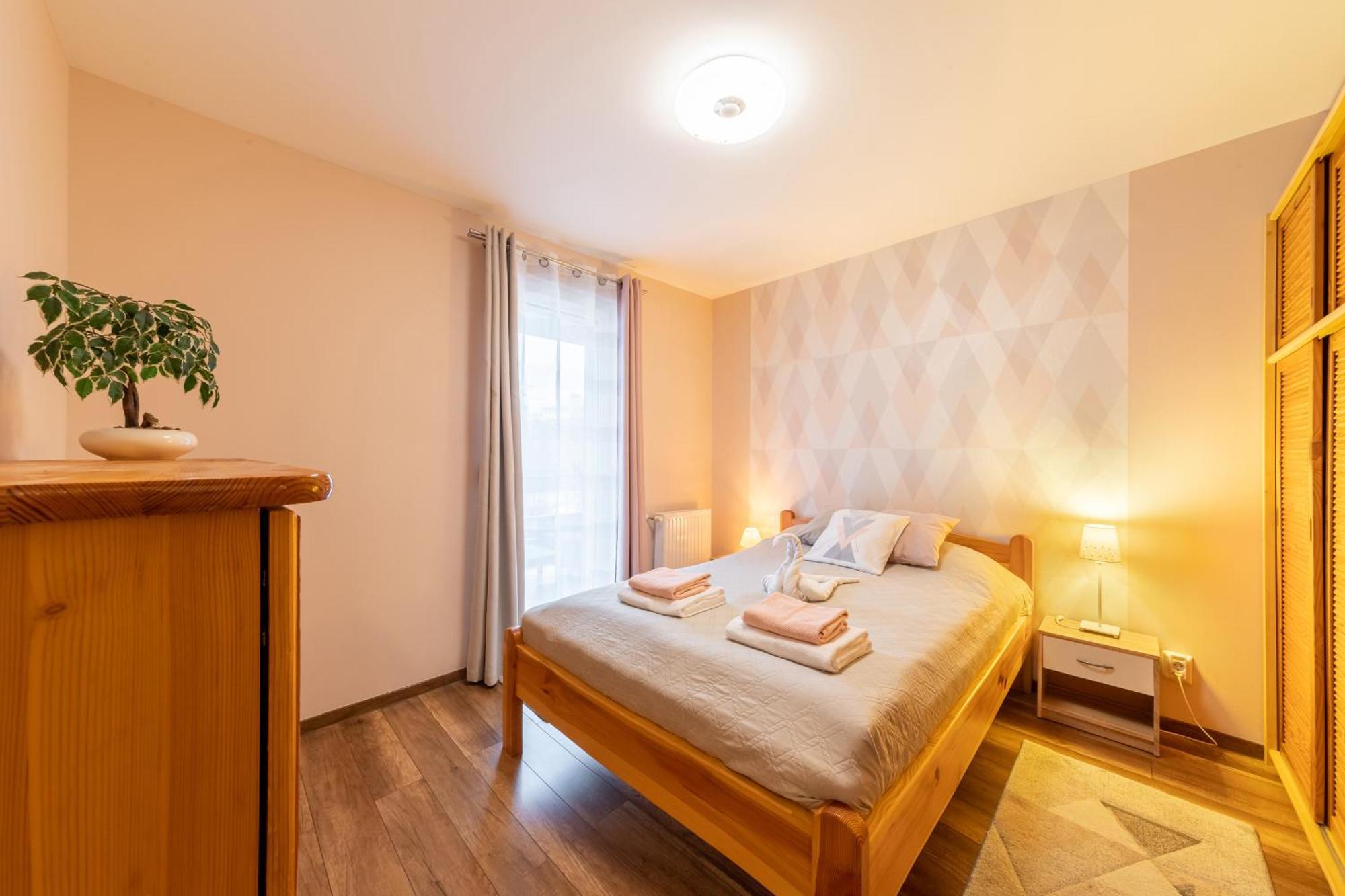 Center Budget Apartment Inside Free Parking Self Check-In Free Streaming Ac Balcony บูดาเปสต์ ภายนอก รูปภาพ